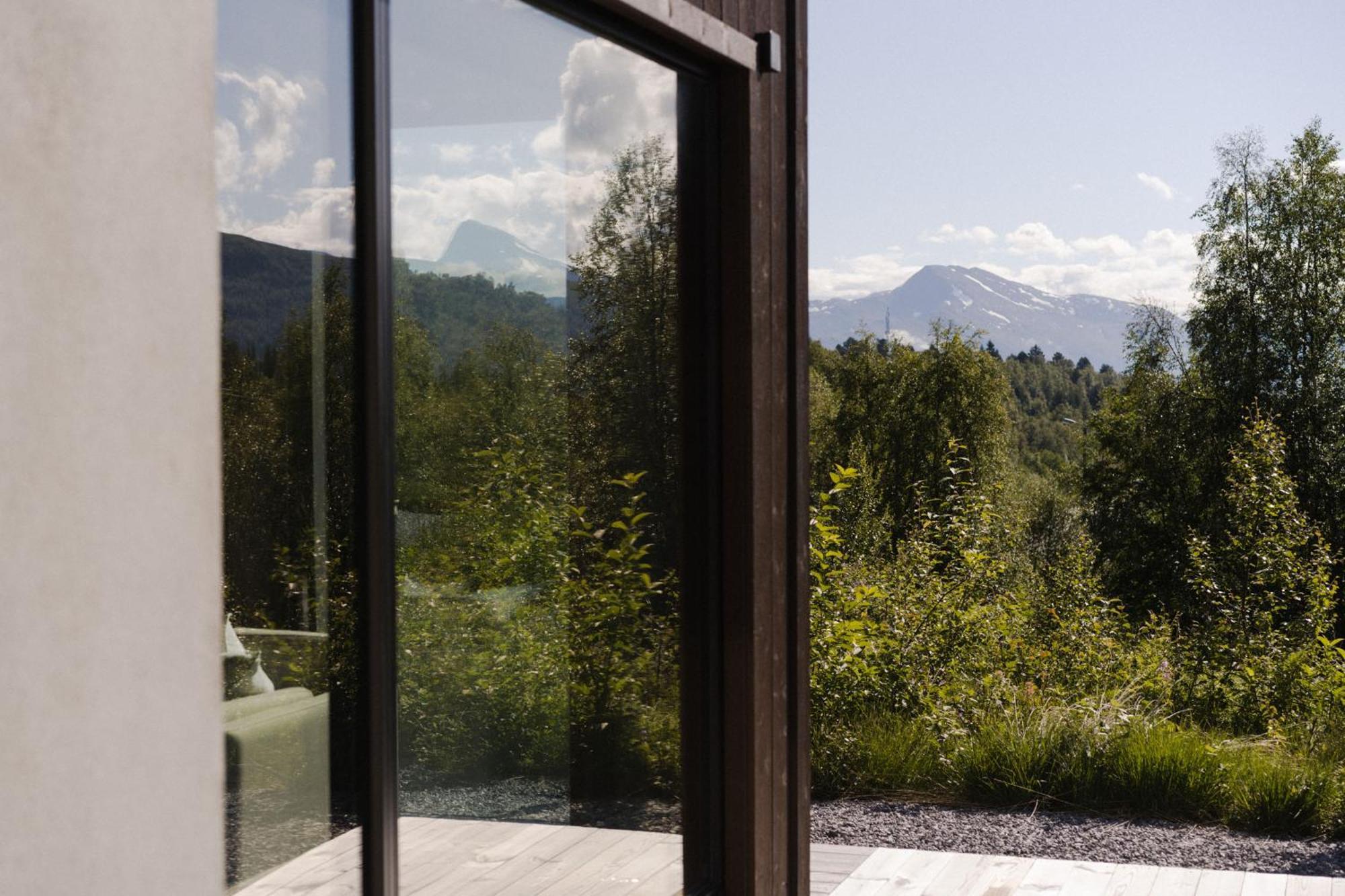 Nordic Charm Retreat With Sauna, Central To Strandafjellet Ski Resort & Geiranger Stranda  Exterior photo